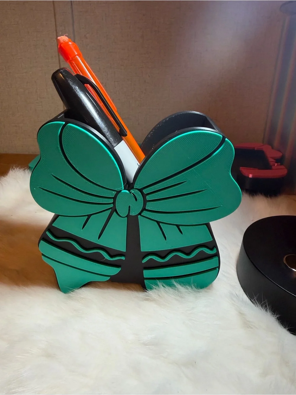 Turquoise Bow Shaped Pen Holder